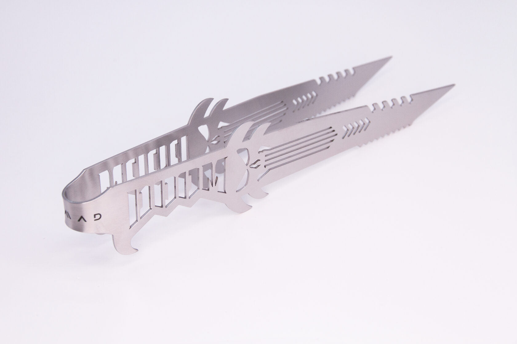 Nomad Doom Hookah Tongs