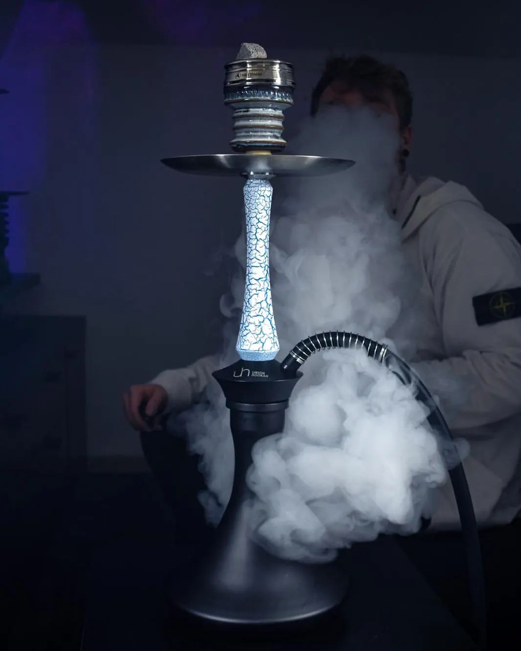 Union Sleek Acrylic Hookah