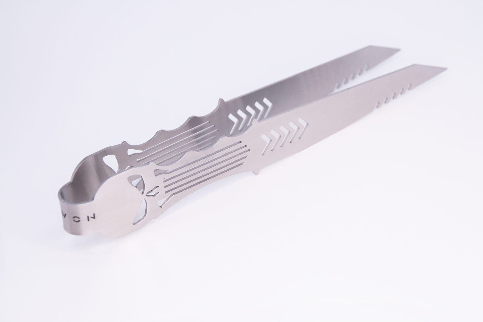 Nomad Skull Hookah Tongs