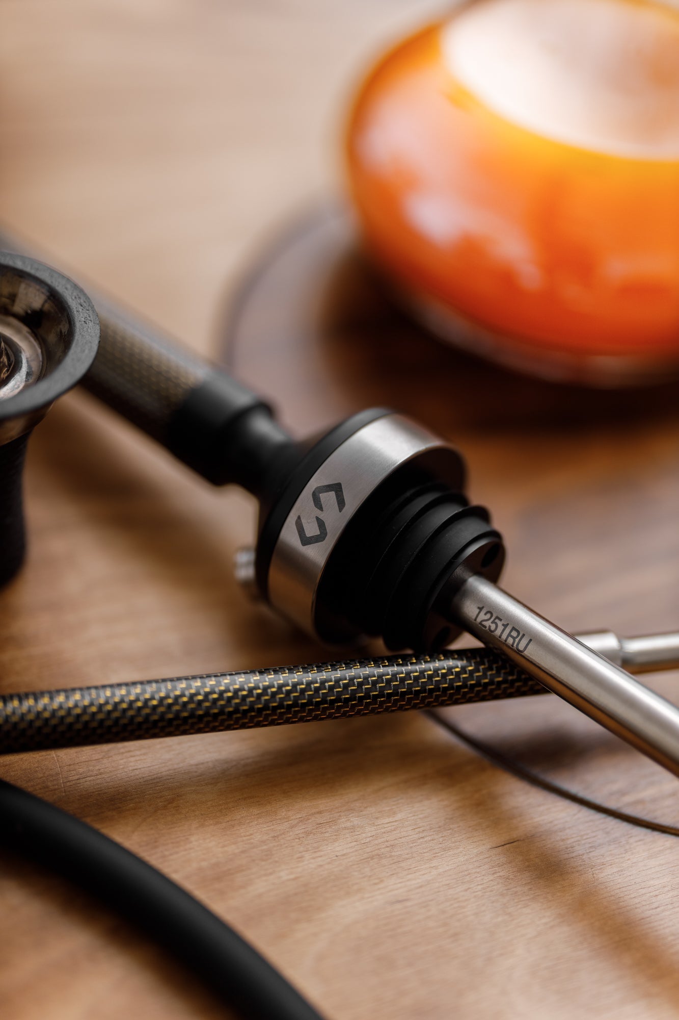 Conceptic Design Carbon Hookah